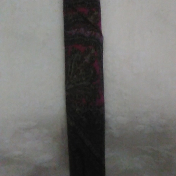 Vintage Liberty of London Necktie - Picture 4 of 6